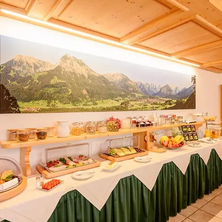 Chalet Oberstdorf Chalé *